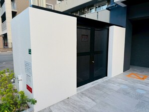 Exterior detail - New! LuxurySweet Hakata Ekiminami 63 ・Max 3～4 people・5 min. drive from Hakata Station・New construction・Pet friendly on condition (Fukuoka Hakata Ward)