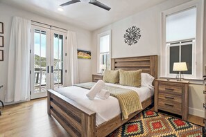 Strykejern/-brett, reiseseng for barn, wi-fi og sengetøy