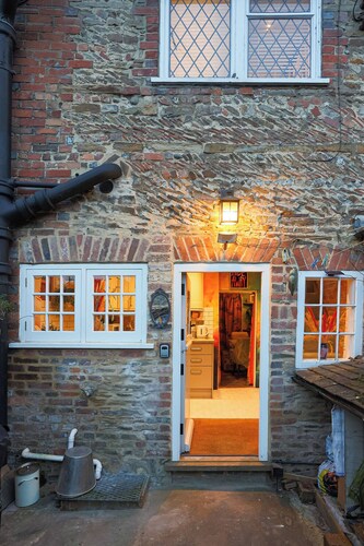 Artists Hideaway in Cowfold