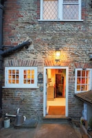 House, 2 Bedrooms | Exterior detail