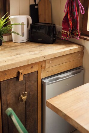 Cabin, 1 Bedroom | Interior