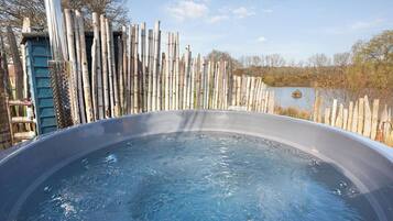 Chalet, 2 Bedrooms | Outdoor spa tub