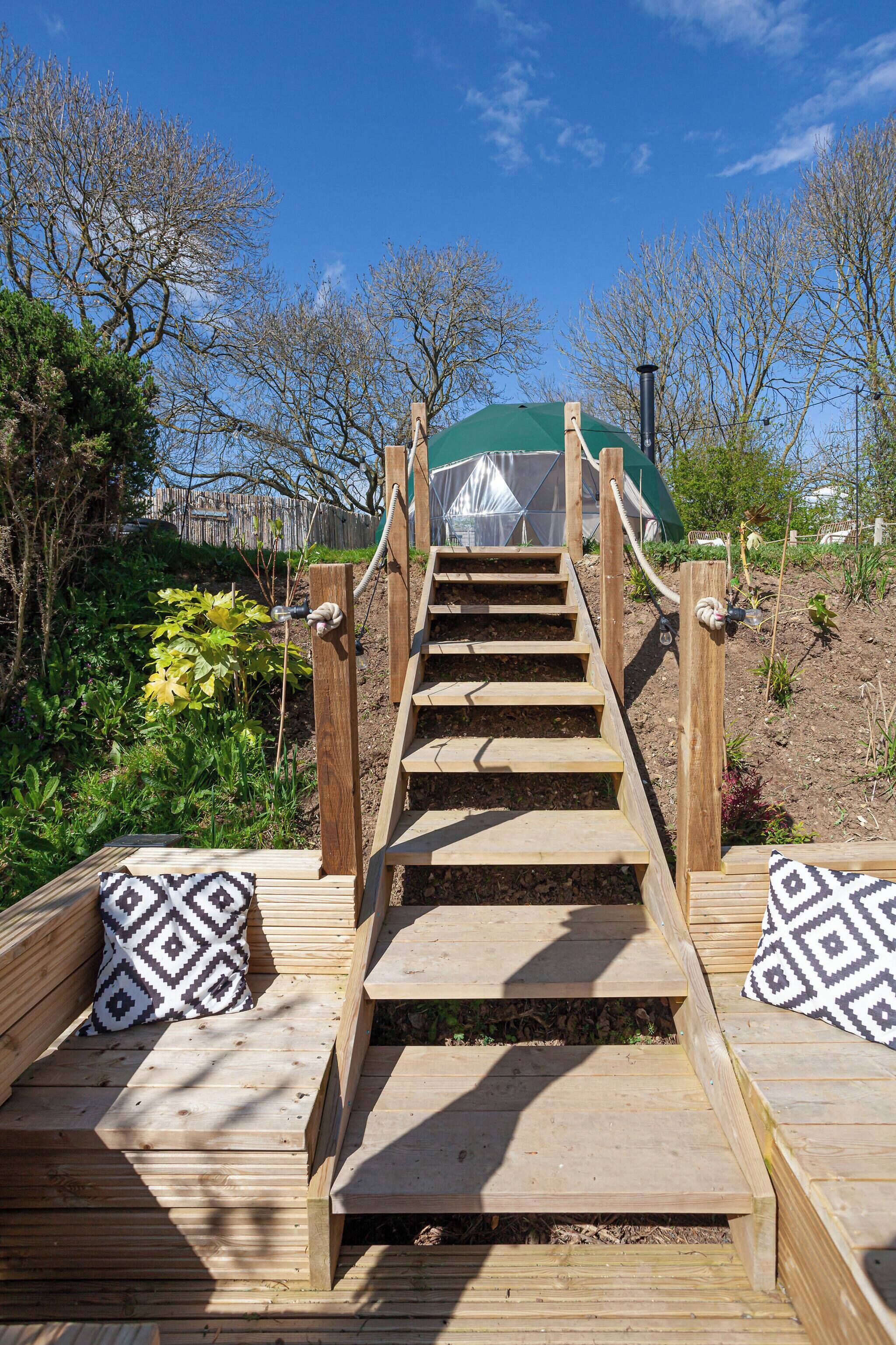 Cabin, 1 Bedroom, Balcony, Ocean View | Property grounds