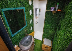 Cabin, 1 Bedroom, Balcony, Ocean View | Bathroom | Toilet paper - Romantic Lakeview Dome (Henfield)