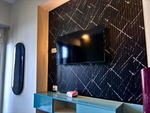 Interior - Cosmo Stays – Stylish Urban Retreat in Noida (Ghaziabad)