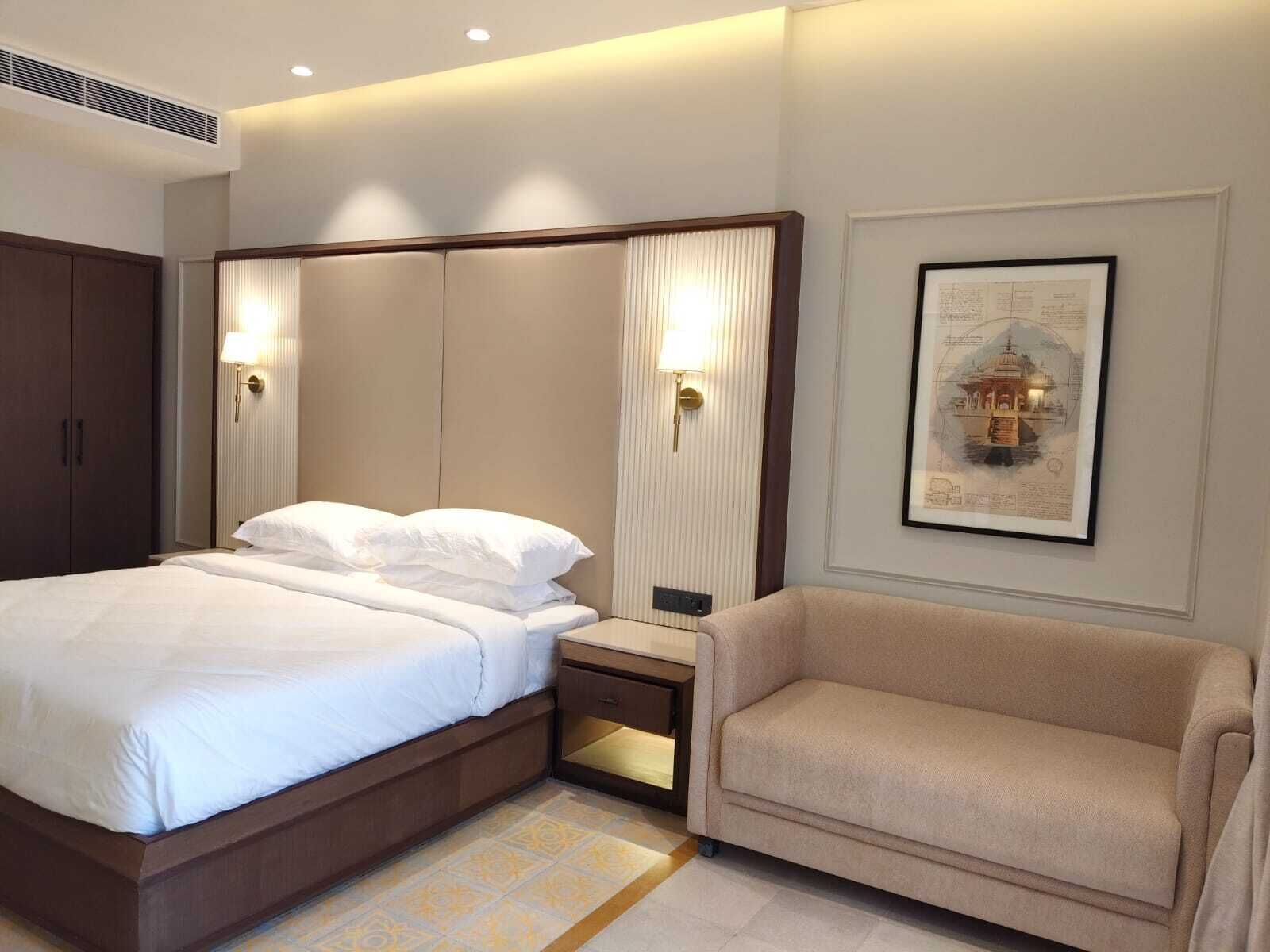 Premium Room, Mountain View | In-room safe, desk, iron/ironing board, free WiFi