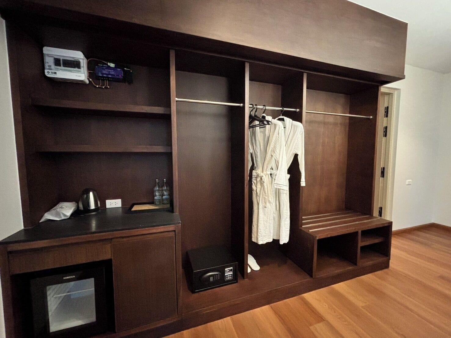 Sann Suite Room | Fasilitas kamar