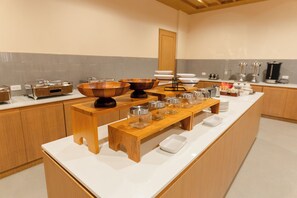 Free daily continental breakfast - Sann Boutique Nan (Nan)
