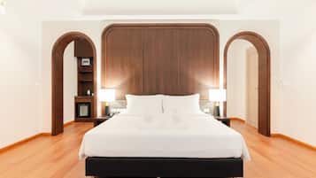 Sann Suite Room | In-room safe, free WiFi, bed sheets