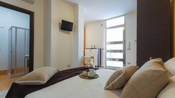 Monolocale Basic, 1 letto matrimoniale, cucina | Bagno | Doccia, asciugacapelli, asciugamani