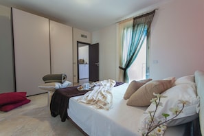 Comfort Apartment, 1 Double Bed with Sofa bed, Kitchen | Iron/ironing board, cribs/infant beds, free WiFi, bed sheets - Residence Borgo & Mare (Melendugno)