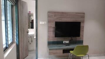 Suite, Garden View | Free WiFi