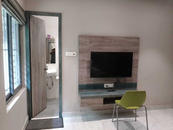 Suite, Garden View | Premium bedding, memory-foam beds, individually furnished - Stay by Insata Hospitality - Kolkata (Bidhannagar)