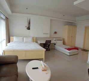 Deluxe Suite | Peralatan tempat tidur premium, katil Select Comfort 