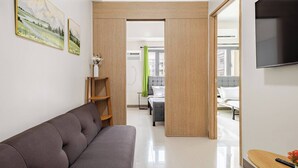 Appart'hôtel, 2 chambres, piscine privée | Salle de séjour