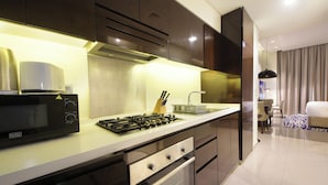 Studio Suite Cao cấp, quang cảnh thành phố | Bếp riêng