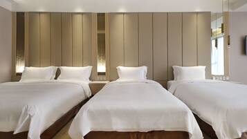 In-room safe, blackout curtains, free WiFi