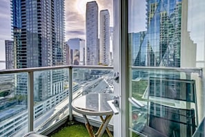 Interior - Globalstay Yonge St Condos (Toronto)