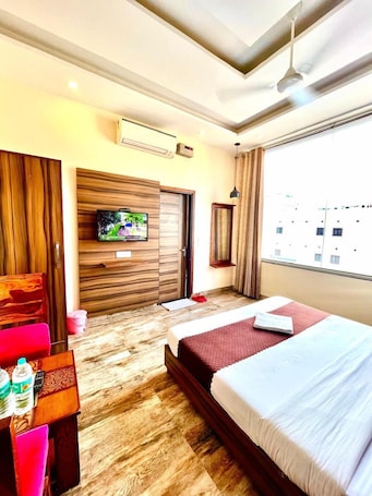 Deluxe Double Room | Free WiFi