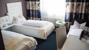 Caja de seguridad en la habitación y sistema de insonorización