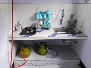 Shared kitchen - Manggala Homestay Bromo (Probolinggo)