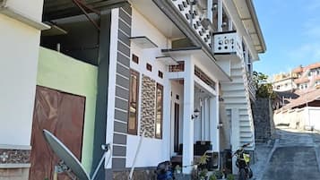 واجهة المنشأة