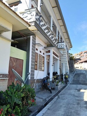 Front of property - Manggala Homestay Bromo (Ngadisari)