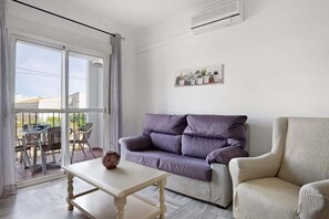 Smart TV - Spacious Conil Apartment near beach (Conil de la Frontera)