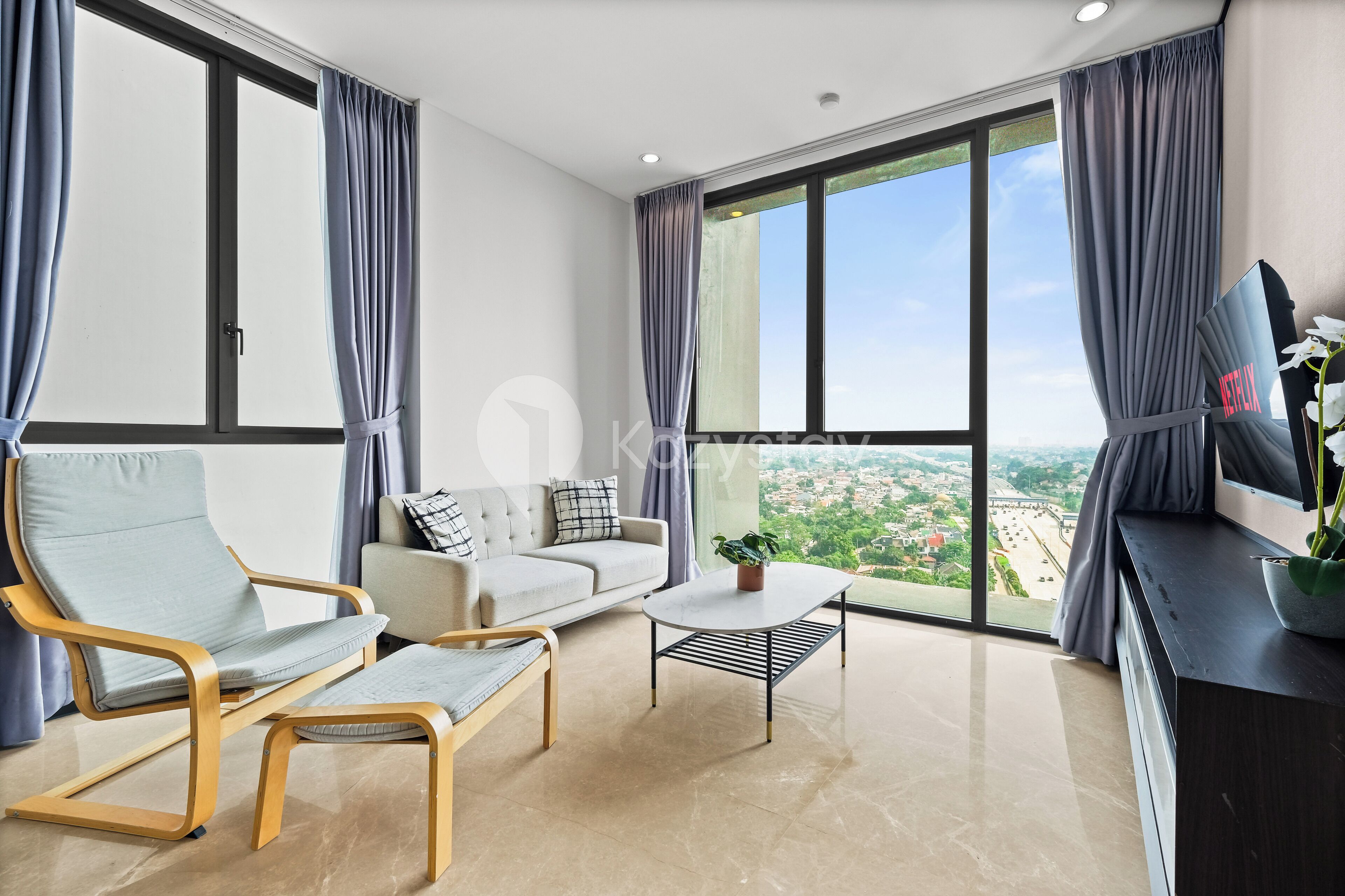 Apartment, 1 Bedroom, City View | Living area | Smart TV, Netflix, streaming services