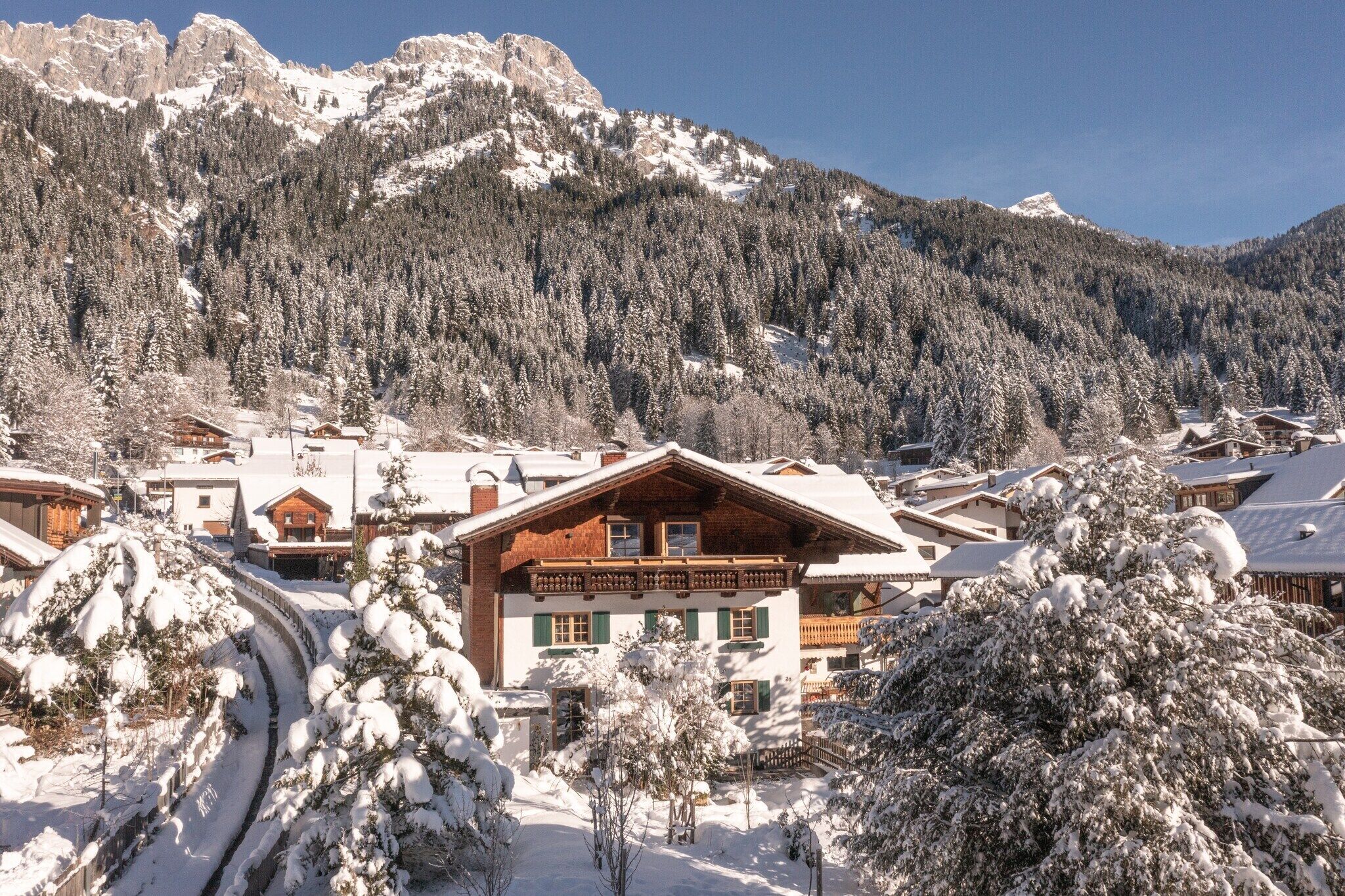 Außenseite Ferienhaus [Winter]