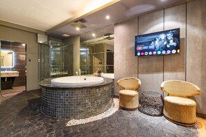 تجهيزات دش، مراحيض شطف، مناشف