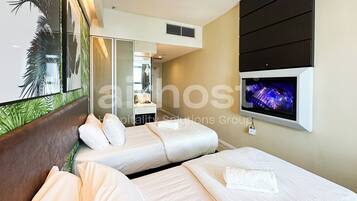 Iron/ironing board, free WiFi