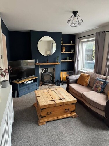 Skye Terrace, cosy 2 bed close to the city centre.