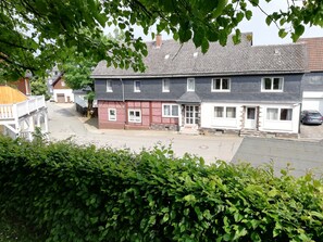 Exterior - Apartment 'Ferienwohnung Osterkopf' with Shared Terrace, Private Garden and Wi-Fi (Willingen (Upland))