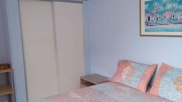 Economy Bungalow, Pool View | Free WiFi