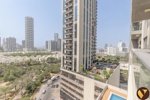 Luxury-Apartment, Balkon, Stadtblick | Blick auf die Stadt