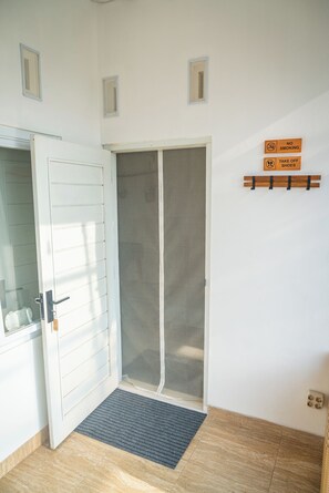 คอมฟอร�์ทสตูดิโอ, หลายเตียง, ระเบียง, วิวเมือง | ลานระเบียง/นอกชาน