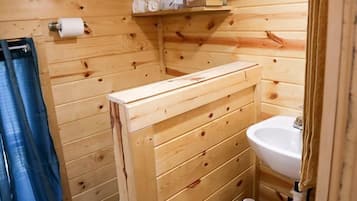 Hårføner, håndklær, såpe og sjampo