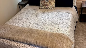 1 habitación, wifi y ropa de cama