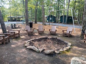 Property grounds - Cozy Bunkhouse for Two Nestled in the Trees near Graysville, Tennessee (Graysville)