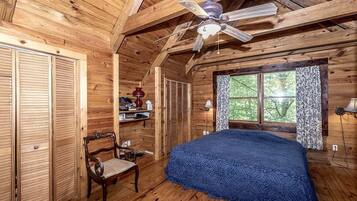 3 bedrooms, WiFi, bed sheets, wheelchair access