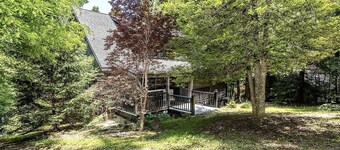 Peaceful Hillside Retreat with Panoramic Valley Views near Wineries in Newberg, Oregon