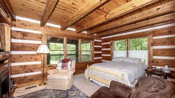 3 bedrooms, WiFi, bed sheets, wheelchair access