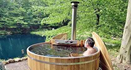 Stunning Authentic Tipi with Incredible Amenities for an Amazing Glamping Getaway near Fresno, Ohio