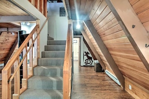 Interior - Cozy A-Frame Cabin for a Getaway near Lake Wenatchee in Leavenworth, Washington (Leavenworth)