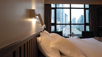 Premier Room | Desk, laptop workspace, free WiFi