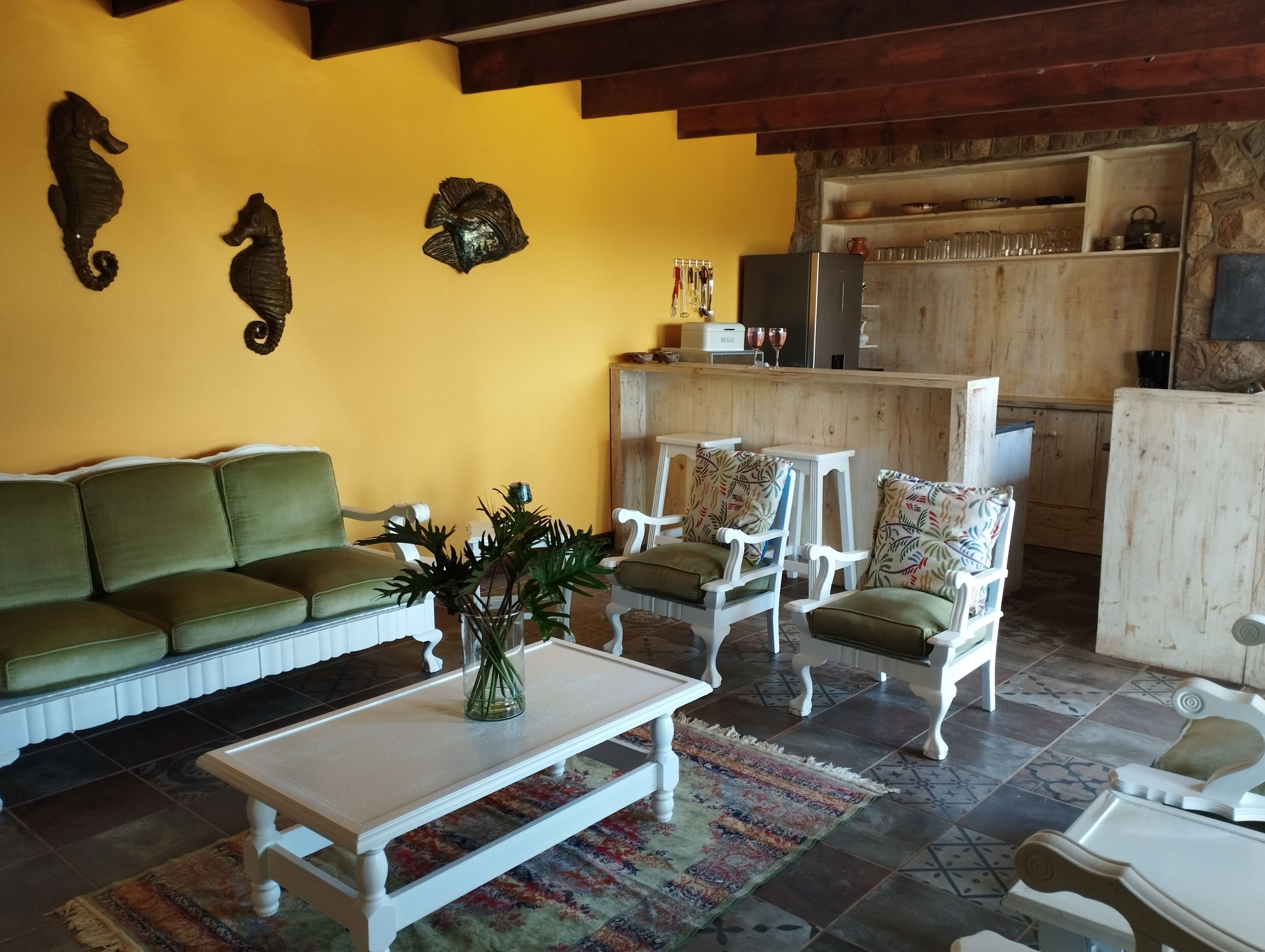 Cottage Familial, patio, vue plage | Coin séjour