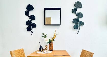 Cozy and Affordable Palace Studio