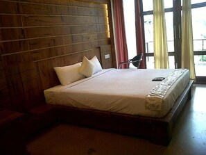 Khu vực làm việc phù hợp cho laptop 