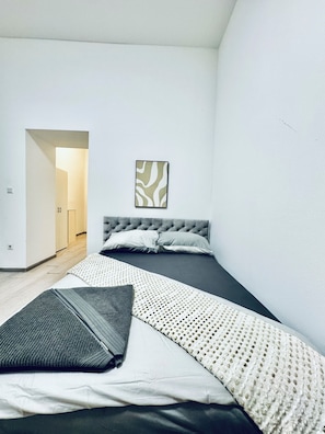 Apartemen Basic | Setrika/meja setrika